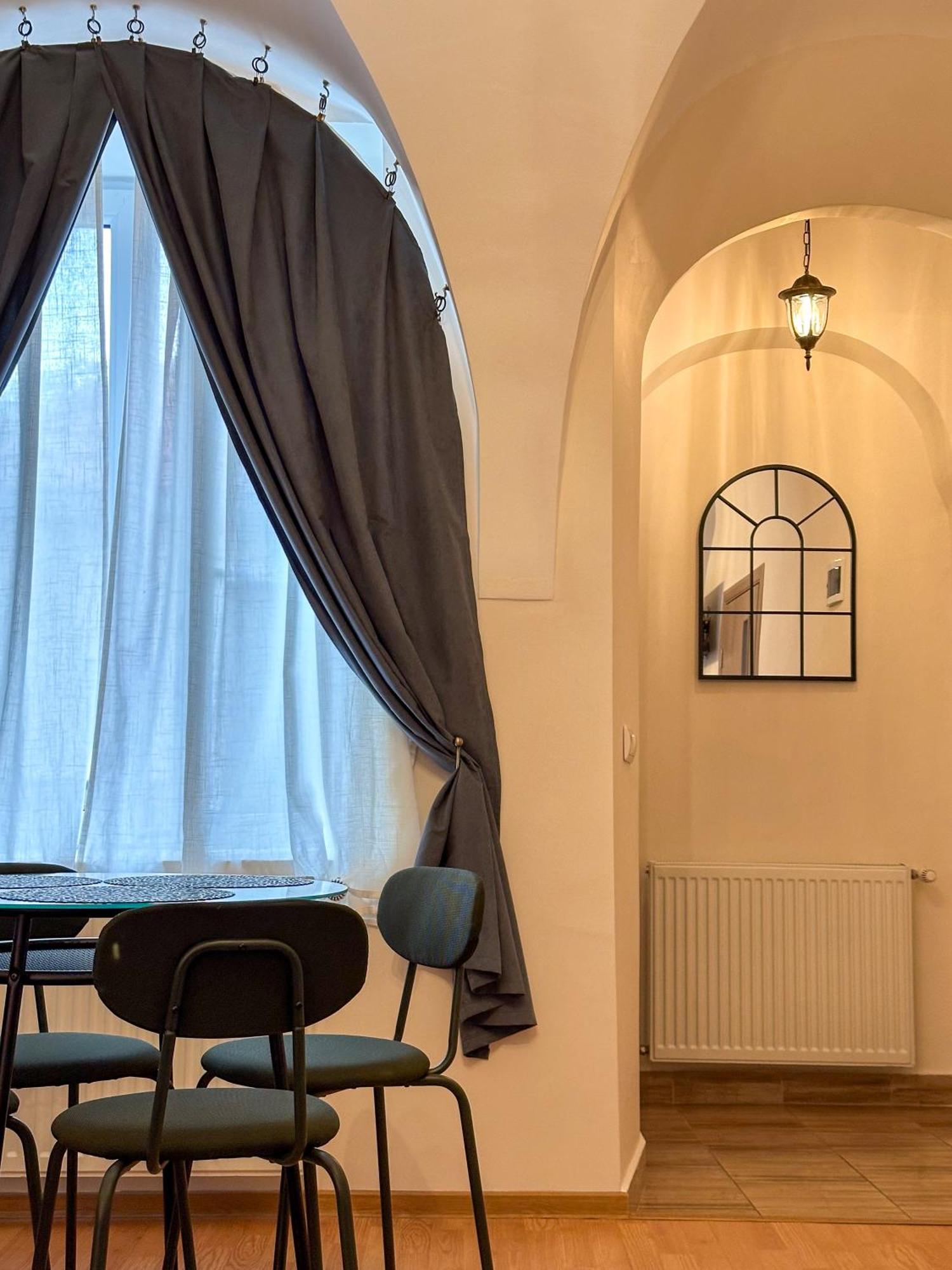 Serenity House Apartments Sibiu Buitenkant foto
