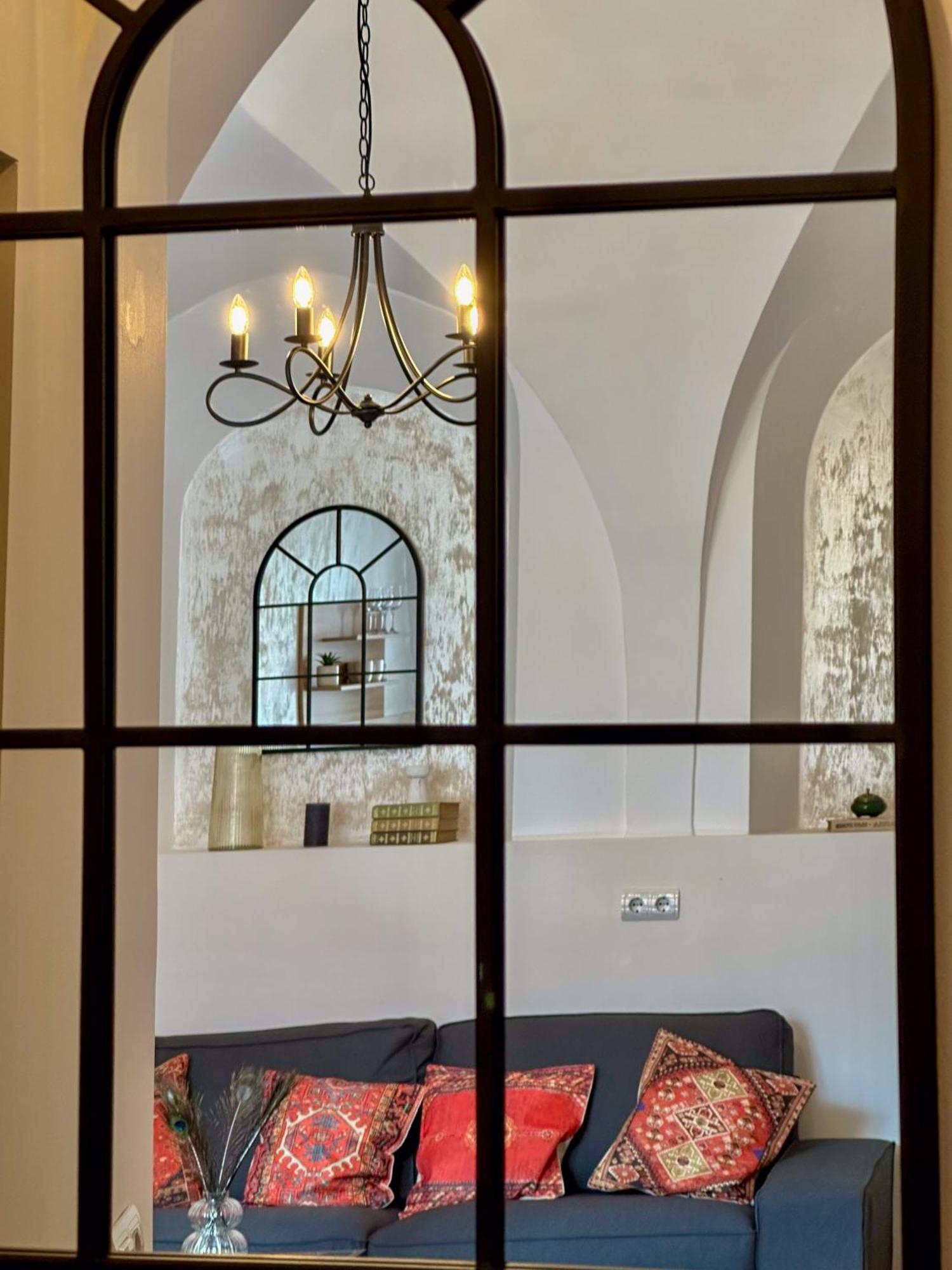 Serenity House Apartments Sibiu Buitenkant foto