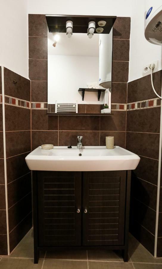 Serenity House Apartments Sibiu Buitenkant foto