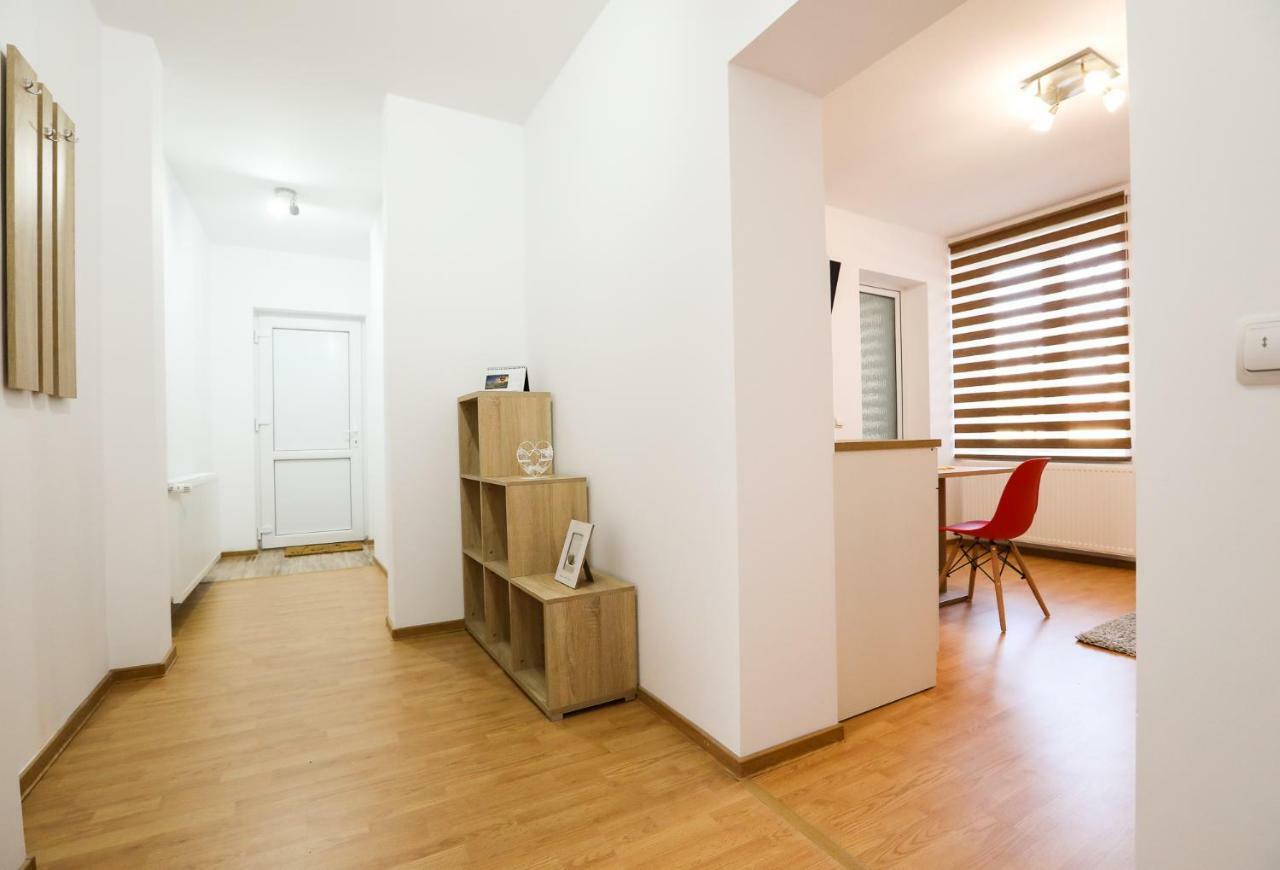 Serenity House Apartments Sibiu Buitenkant foto